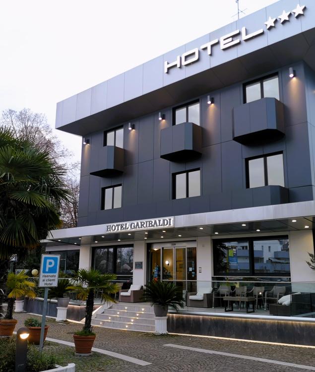 HOTEL GARIBALDI